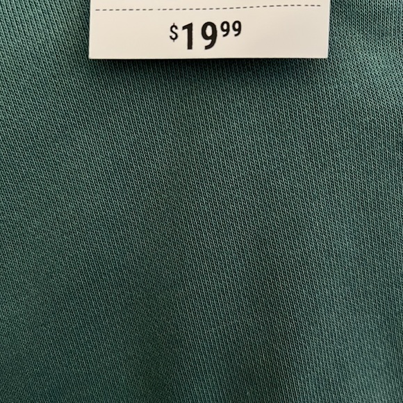 Sleeveless collar crop top - Picture 3 of 4